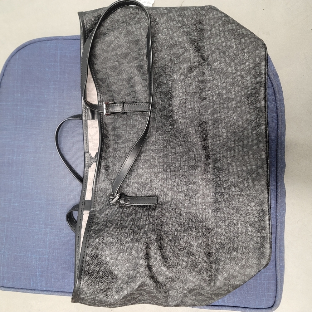 Michael Kors Shoulder Crossbody Bag Tote MK Silver/ Black